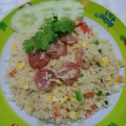 ข้าวผัดแหนม
