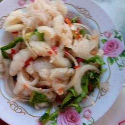 เจ๊บรรณ์ตามสั่ง