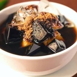 เฉาก๊วยในน้ำเชื่อมโบราณ