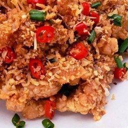ข้าวไก่กรอบคั่วพริกเกลือ