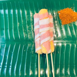 เบค่อนพันไส้กรอก