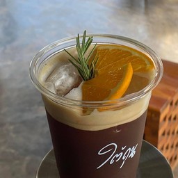 ใต้ถุน-Taitun