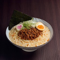 ทงคตสึ ทันทัน ราเมน