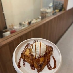 Toasted Gelato บรรทัดทอง