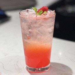 สตรอเบอร์รี่โซดา