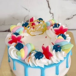 เค้กวนิลานมสดหน้าเยลลี่บลู