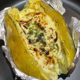 เอามัน - มาเผาอบชีสยืดดด มันฝรั่งอบชีส มันฝรั่งเผาอบชีส F.Potato - ตลาดอินดี้ ดาวคะนอง ตลาดอินดี้ ดาวคะนอง