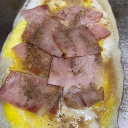 ไข่+เบค่อน(แม๊กกี้ พริกไท)