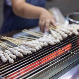 ลูกชิ้น 100 ไม้