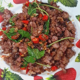 กระเพราหน่ำเลี๊ยบหมูสับ