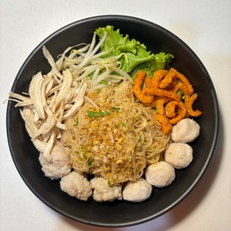 หมี่ไก่ฉีก กอแก้ว