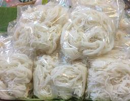 ขนมจีนเปล่า