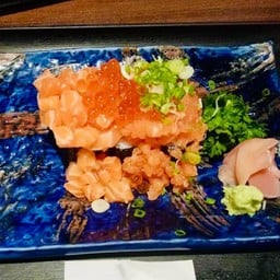 7804.SALMON KOBORE MAKI