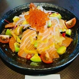 1111.SPICY SALMON SALAD