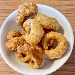 กากหมูหนุบหนับ