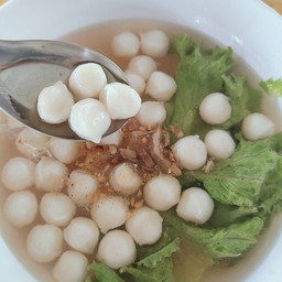 เกาเหลาลูกชิ้นปลา