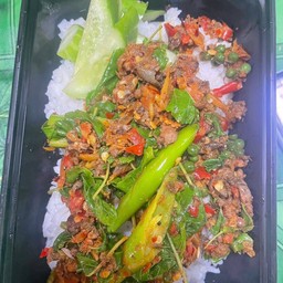 ผัดเผ็ดกบ