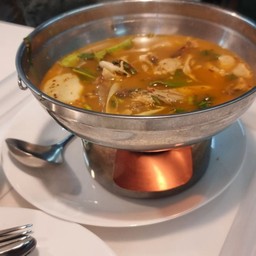 ต้มแซ่บกระดูกอ่อนหมู(กับข้าว)