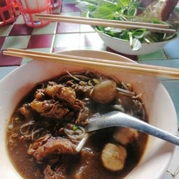 ก๋วยเตี๋ยวเนื้อนายดำ