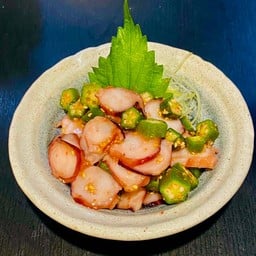 1300.TAKO-OKURA-BAINIKUOctopus and Okura with Plum Sauce ปลาหมึกยักษ์และกระเจี๊ยบคลุกซอสบ๊วย