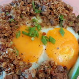 ข้าวไข่แฝดหมูซีอิ้ว