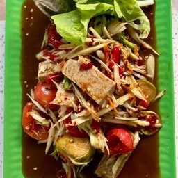 ส้มตำหมูยอ