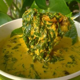 แกงคั่วหอยแครงใบชะพลู