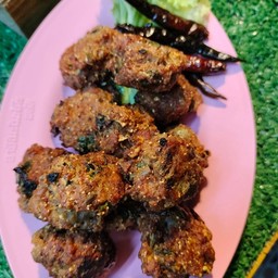 ลาบหมูทอด