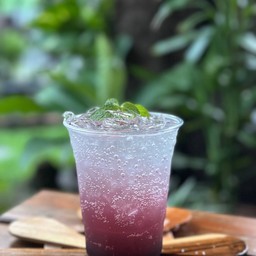 บลูเบอร์รี่โซดา