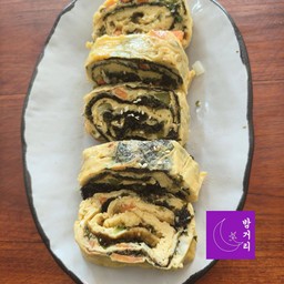 ไข่ม้วนไส้สาหร่ายทะเล Eggs roll seaweed