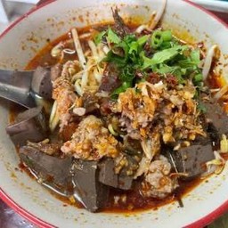 เกาเหลาน้ำเงี้ยว