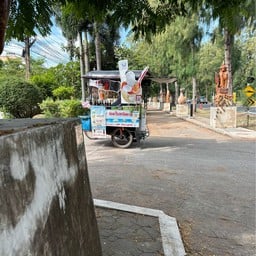 นิยมไอศครีมมะพร้าว รถไอติมวิ่งใน มข.