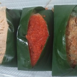 พ.นักเก็ต เฟร้นช์ฟาย ไก่ทอด ฉฉ