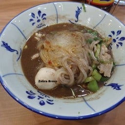 คลั่ก ก๋วยเตี๋ยวเรือ โลตัสประชาชื่น ชั้น2