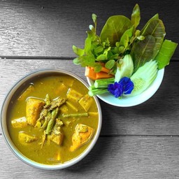 แกงไตปลา (ถุงใหญ่) + ผักสด