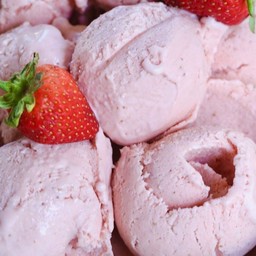 นมสตอเบอร์รี่
