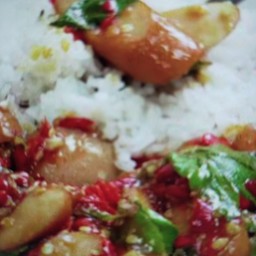 ข้าวกระเพราใส้กรอก