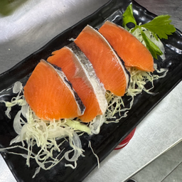 แซลม่อนเสิร์ฟ