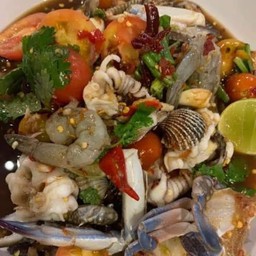 ตำเหลาทะเล 4สาว