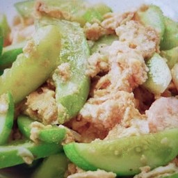 ข้าว+ผัดแตงกวาใส่ไข่