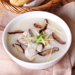 โจ๊กฮ่องกงเนื้อปลากะพง