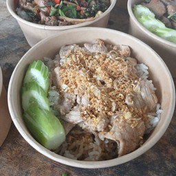 ตับหมูกะเทียม