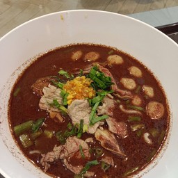 ก๋วยเตี๋ยวน้ำตกอลังค์เนื้อรวม