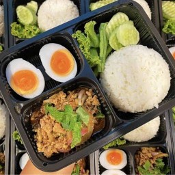 กล่องข้าว กิ่งแก้ว