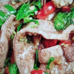 ข้าวกระเพราตับหมู