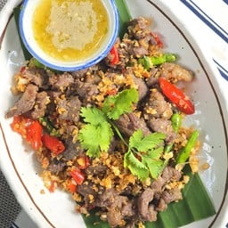 เนื้อผัดพริกเกลือ