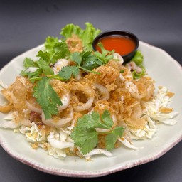 ปลาหมึกทอดกระเทียม กับข้าว