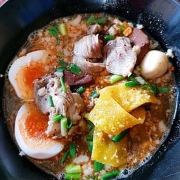 ร้านก๋วยเตี๋ยวต้มยำดู๋ดี๋ จันทนิมิต จันทนิมิต