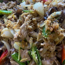 หมูผัดขิงสด