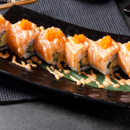 โรลแซลมอนสไปซี่ /Salm on Spicy Roll